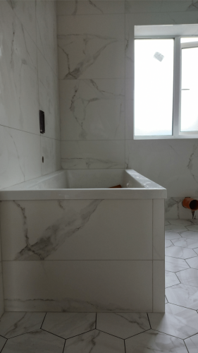 Shane Daly Tiling - Large Format Wall Tile and Hexogonal Floor Tile - Bathroomo
