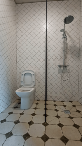 Shane Daly Tiling - Moroccon Style Tile - Bathroom