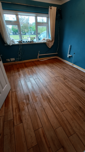 Shane Daly Tiling - Wood Effect Tile - Utility